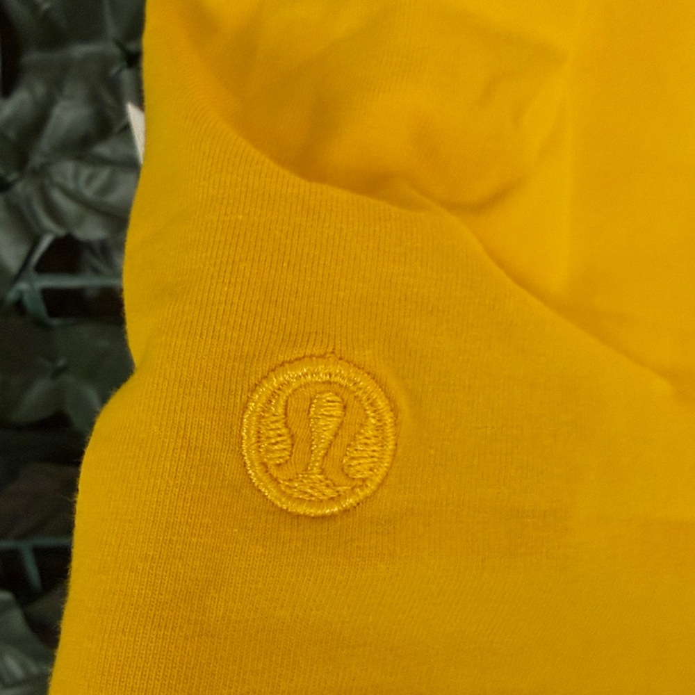 NWT Lululemon Organic Cotton Baby Tee Size Medium - Picture 3 of 4
